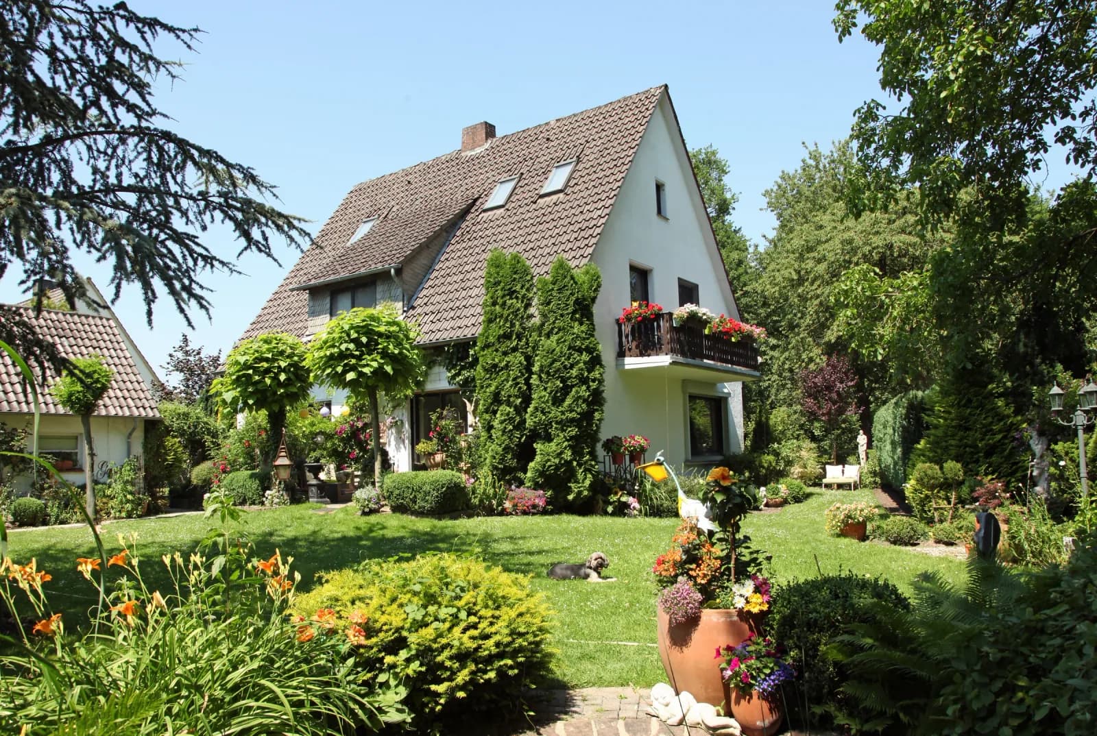 Haus1